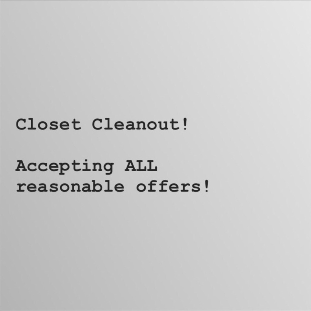 ⭐️ Closet clean out ⭐️